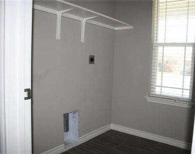 6100 Cordillera Dr - Photo Thumbnail 24