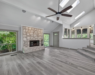 4301 Hyridge Dr - Photo Thumbnail 7