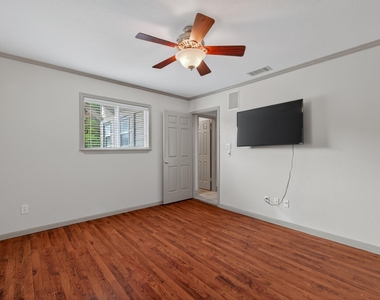 4301 Hyridge Dr - Photo Thumbnail 21