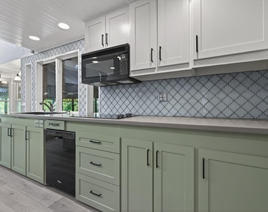 4301 Hyridge Dr - Photo Thumbnail 13