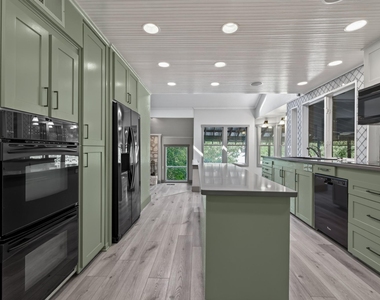 4301 Hyridge Dr - Photo Thumbnail 14