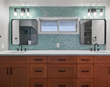 4301 Hyridge Dr - Photo Thumbnail 20