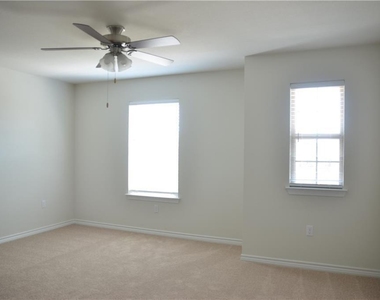 14403 Mccoy Loop - Photo Thumbnail 17