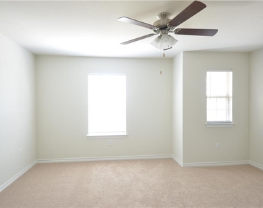 14403 Mccoy Loop - Photo Thumbnail 18