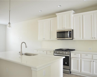 14403 Mccoy Loop - Photo Thumbnail 2