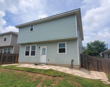 251 Triumph Rd Sw - Photo Thumbnail 22