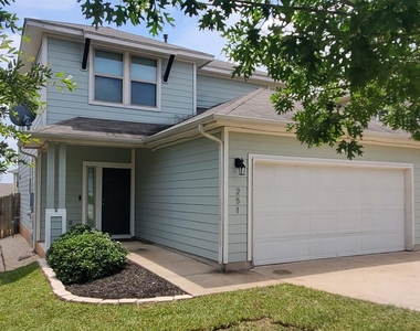 251 Triumph Rd Sw - Photo Thumbnail 1
