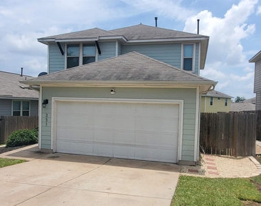 251 Triumph Rd Sw - Photo Thumbnail 2
