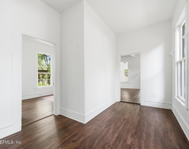 2344 W 18th Street - Photo Thumbnail 14