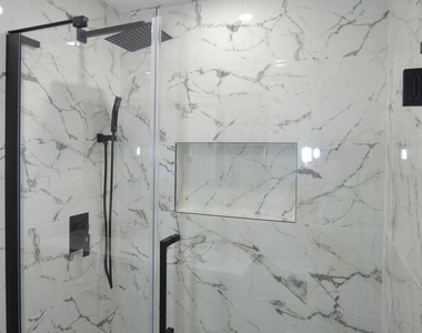 7004 Hyde Grove Avenue - Photo Thumbnail 14