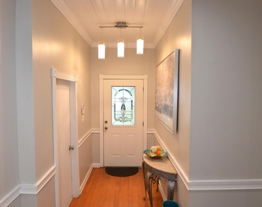 7004 Hyde Grove Avenue - Photo Thumbnail 1