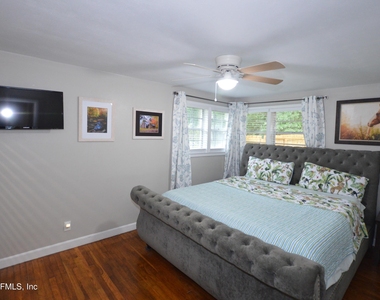 7004 Hyde Grove Avenue - Photo Thumbnail 11