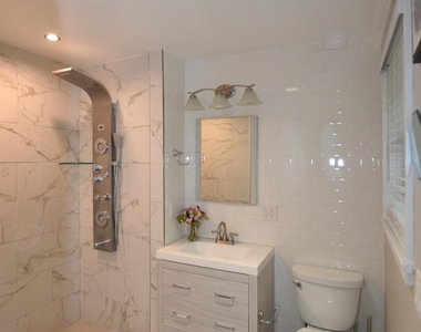 7004 Hyde Grove Avenue - Photo Thumbnail 21