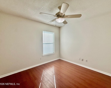 8796 Chambore Drive - Photo Thumbnail 18