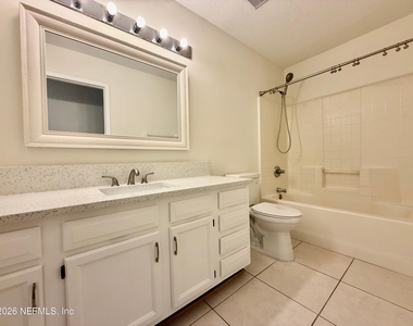 8796 Chambore Drive - Photo Thumbnail 12
