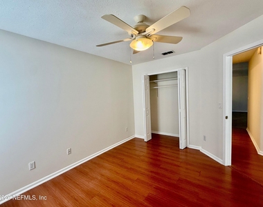 8796 Chambore Drive - Photo Thumbnail 17