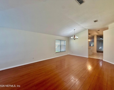 8796 Chambore Drive - Photo Thumbnail 5