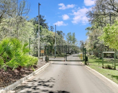8601 Beach Boulevard - Photo Thumbnail 24