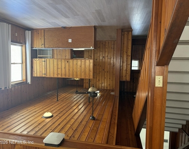30 Cordova Street - Photo Thumbnail 7