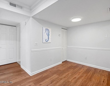 100 Fairway Park Boulevard - Photo Thumbnail 4