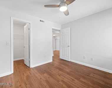 100 Fairway Park Boulevard - Photo Thumbnail 14