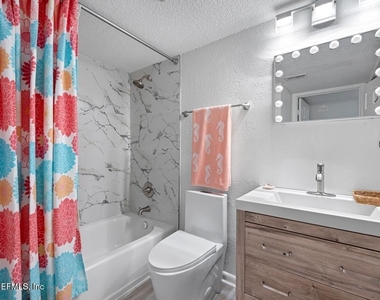100 Fairway Park Boulevard - Photo Thumbnail 16