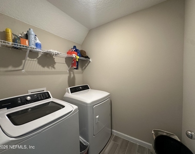 106 Ren Way - Photo Thumbnail 23
