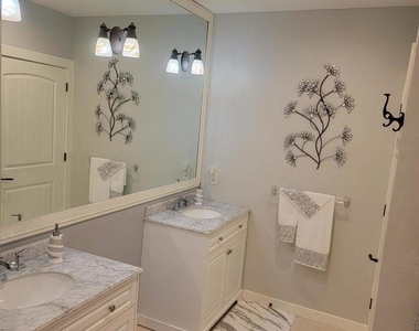 965 Registry Boulevard - Photo Thumbnail 29