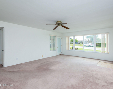 37 Berkley Road - Photo Thumbnail 11