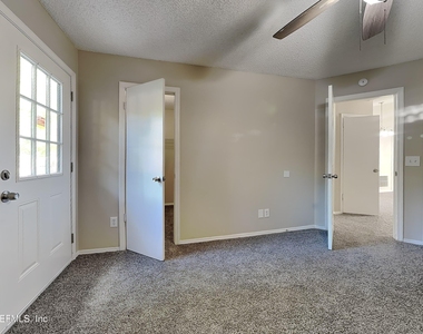 7270 Argyle Corners Drive - Photo Thumbnail 7