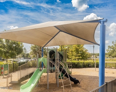10104 Bedford Lakes Court - Photo Thumbnail 20