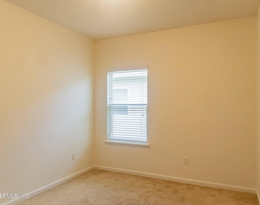 10104 Bedford Lakes Court - Photo Thumbnail 18