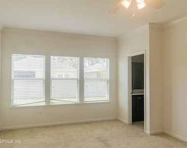 10104 Bedford Lakes Court - Photo Thumbnail 19