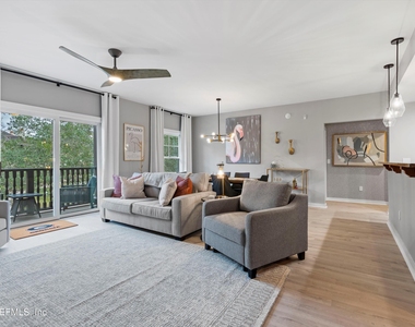 955 Registry Boulevard - Photo Thumbnail 1