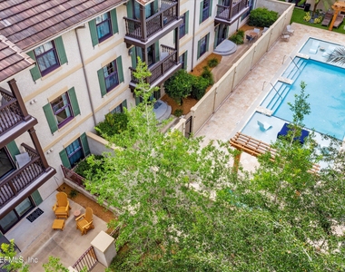955 Registry Boulevard - Photo Thumbnail 19