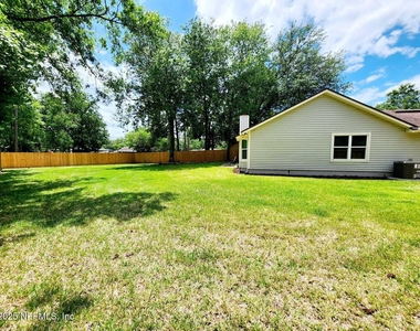 3910 Karissa Ann Place E - Photo Thumbnail 26