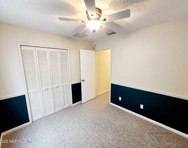 3910 Karissa Ann Place E - Photo Thumbnail 22