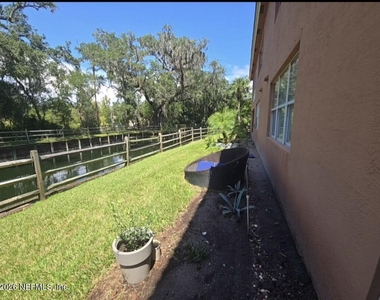 132 Hidden Palms Lane - Photo Thumbnail 12