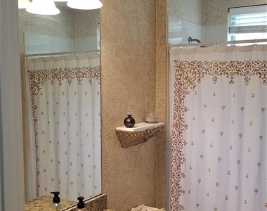 132 Hidden Palms Lane - Photo Thumbnail 7