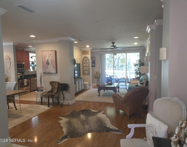 132 Hidden Palms Lane - Photo Thumbnail 3
