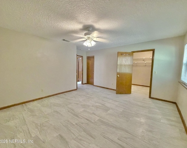 3990 Clearwater Lane - Photo Thumbnail 8