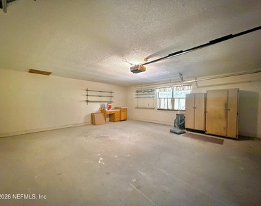 3990 Clearwater Lane - Photo Thumbnail 21