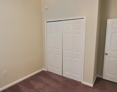 6094 Maggies Circle - Photo Thumbnail 17