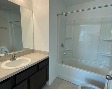 8319 Zenith Circle - Photo Thumbnail 9