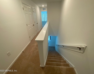8319 Zenith Circle - Photo Thumbnail 6