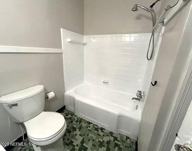 4614 Birkenhead Road - Photo Thumbnail 19