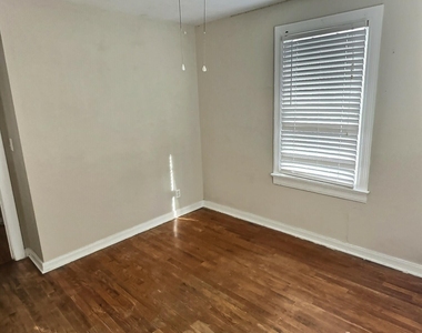 4614 Birkenhead Road - Photo Thumbnail 7