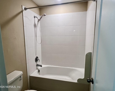 16057 Bainebridge Drive - Photo Thumbnail 22