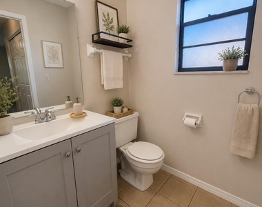 470 Crabapple Court - Photo Thumbnail 19