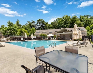 6504 Brooklake Court Se - Photo Thumbnail 21